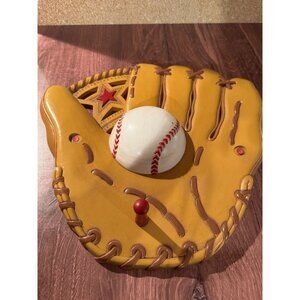 Vintage Home Interiors Baseball Glove & Ball Wall Hanging – Made in USA ⚾🇺🇸